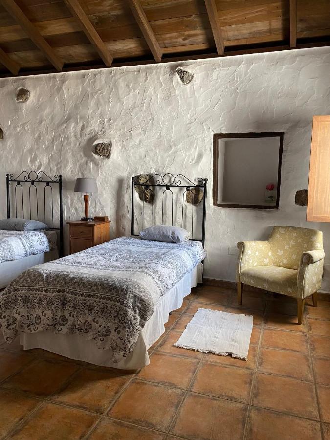 Finca Los Ciruelos Casas Rurales อิคอดเดลอสวินอส ภายนอก รูปภาพ