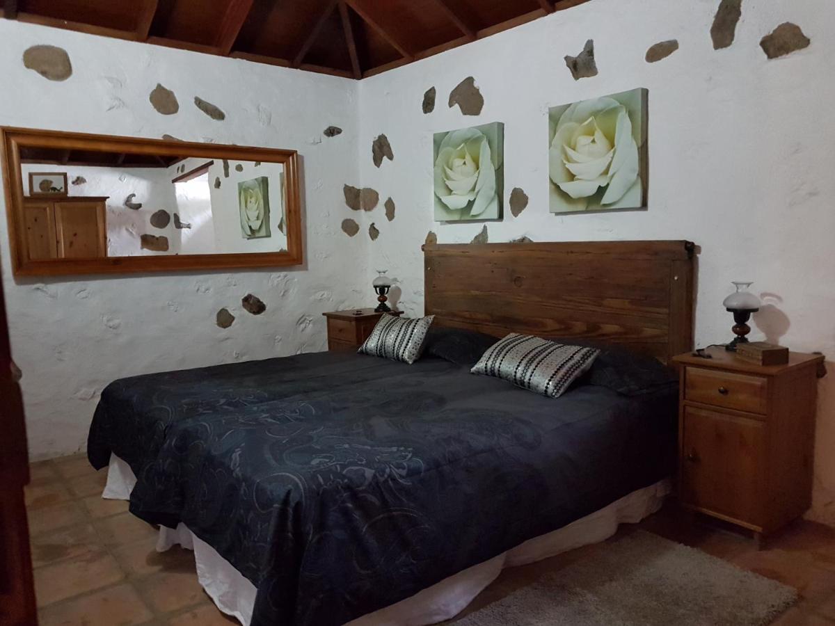 Finca Los Ciruelos Casas Rurales อิคอดเดลอสวินอส ภายนอก รูปภาพ
