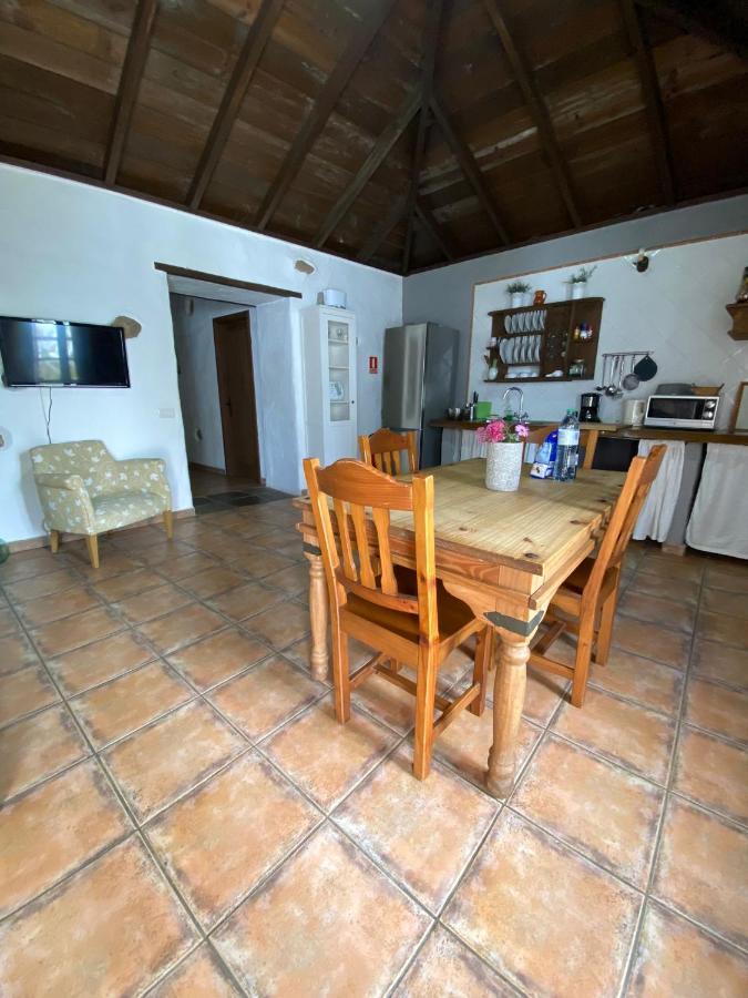 Finca Los Ciruelos Casas Rurales อิคอดเดลอสวินอส ภายนอก รูปภาพ